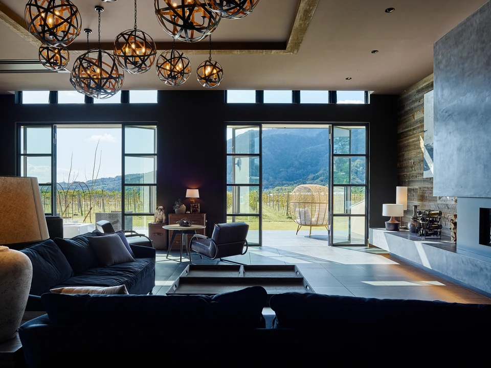Travigne_lounge1